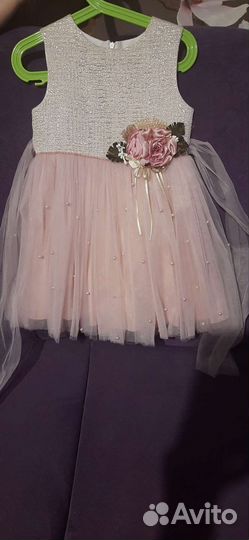 Платье для девочки 116 новое