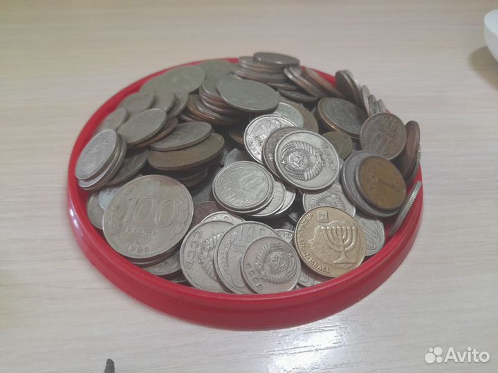 Старые монеты СССР и старый крест
