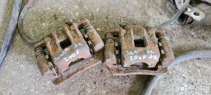 Суппорта задние Hyundai Santa Fe Classic