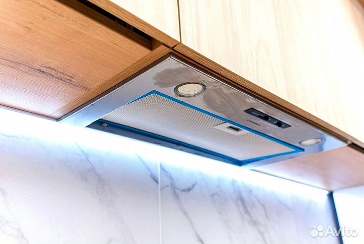 Кухня угловая на заказ.мдф фасады