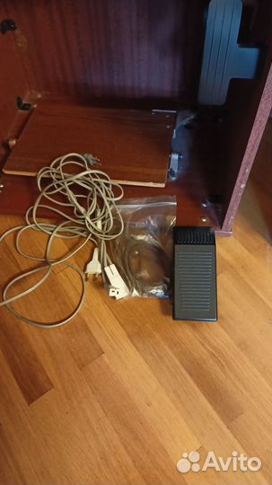 Швейная машина Подольск 142