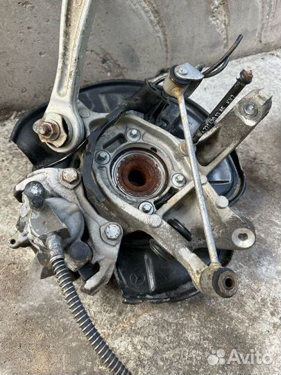 Ступица задняя левая Mercedes-Benz S-Class W221