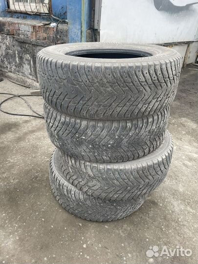 Nokian Tyres Hakkapeliitta 8 SUV 265/65 R17