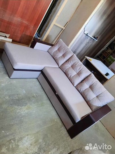 Угловой диван