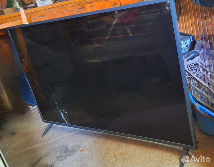 Телевизор LG55