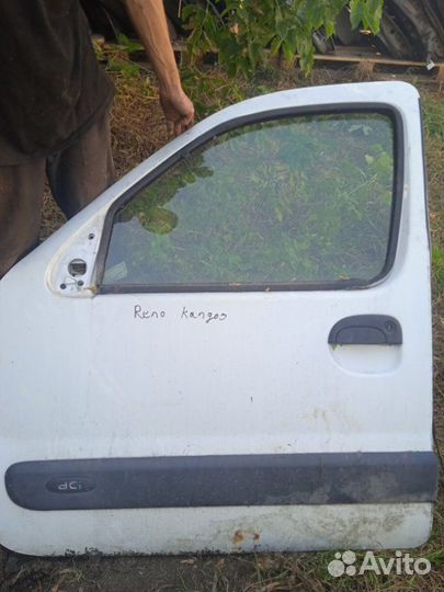 Дверь боковая передняя левая Renault Kangoo