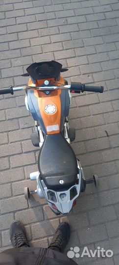 Детский электромобиль