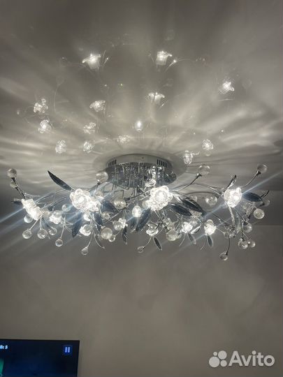 Люстра потолочная