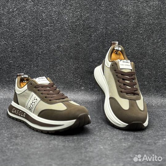 Кроссовки мужские Boss весенние с сеткой 41-45