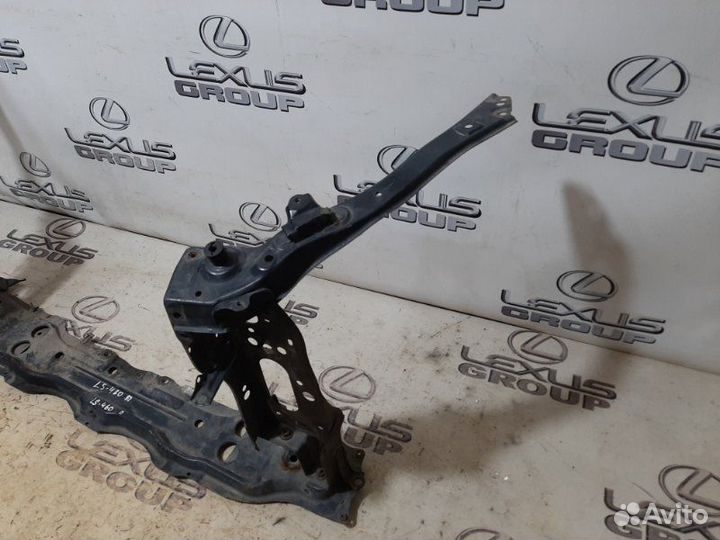 Панель передняя перед. Lexus LS460
