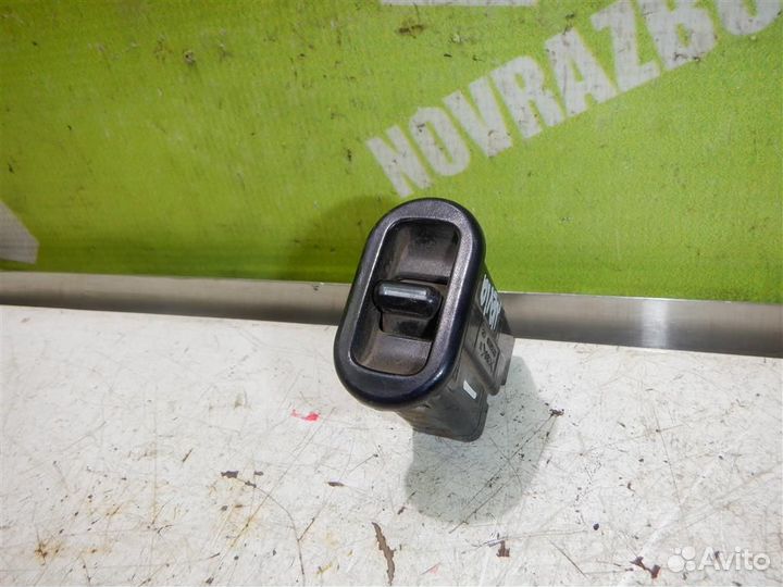 Кнопка стеклоподъемника Дэо Нексия