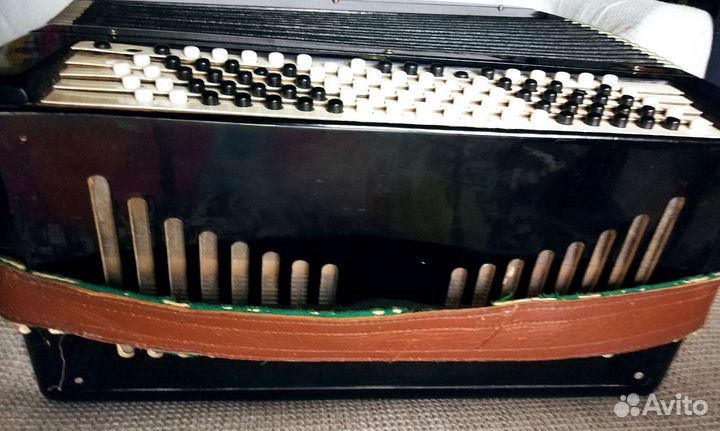 Продам Концертный баян, Мелодия Тула, трофейный