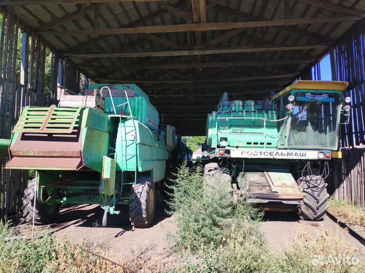 Комбайн Ростсельмаш Дон 1500Б, 2000