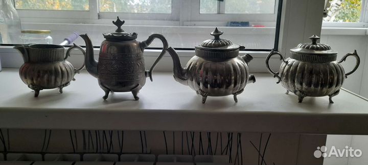 Заварочный чайник кофейник,сахарница и молочник