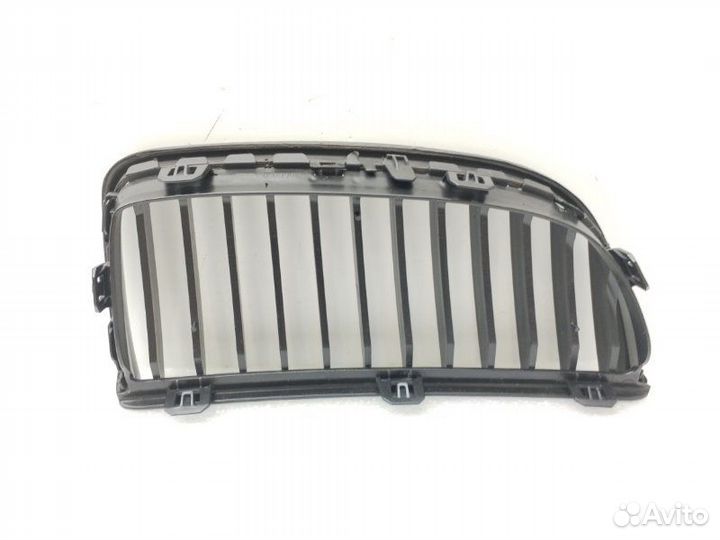 Решетка радиатора передняя левая Bmw 3-Series E90
