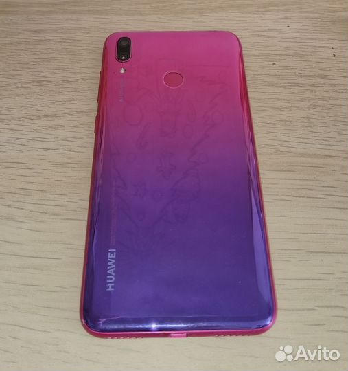 Смартфон Huawei Y7 2019