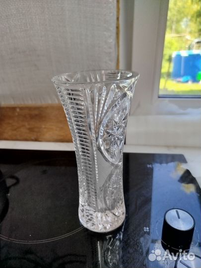 Хрустальная ваза