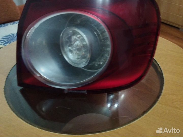 Задние правые фонари