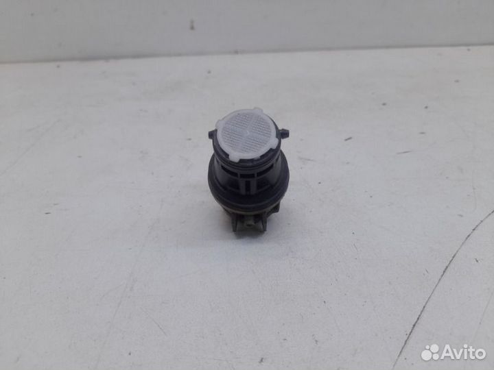 Насос омывателя стекла Toyota Rav4 40 2012-2019