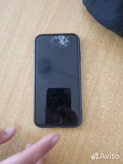 iPhone 7, 32 ГБ