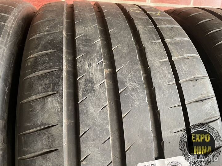 Michelin Pilot Sport 4 S 325/35 R22 и 285/40 R22 114Y