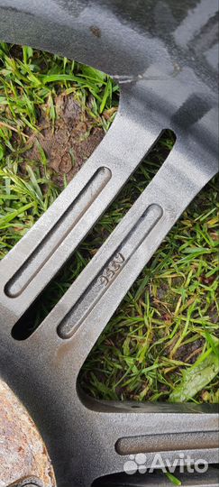 Продам диски с шинами