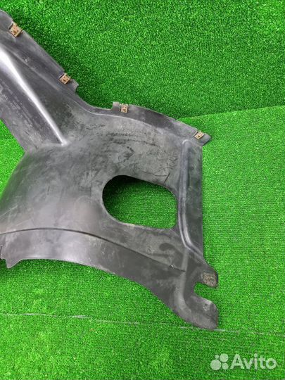 Подкрылок передний левый Volkswagen Jetta BLF 2006