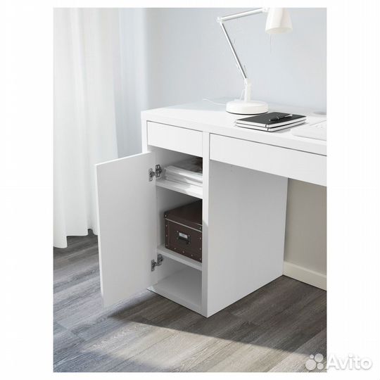 Письменный стол