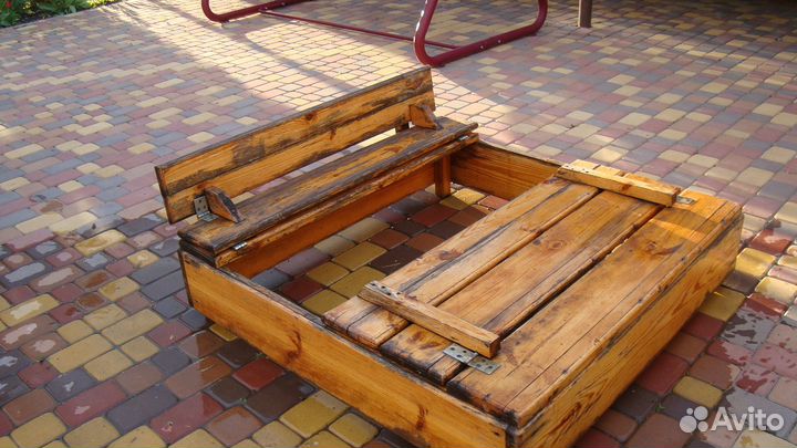 Детская песочница с крышкой