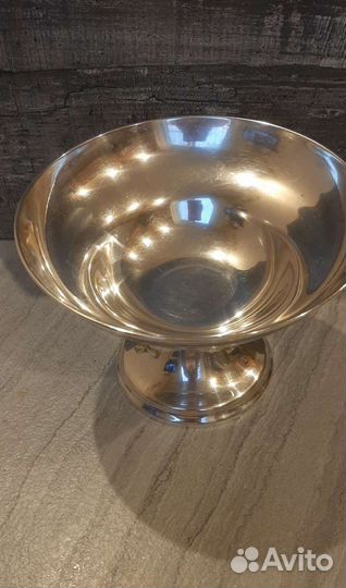 Серебряная ваза