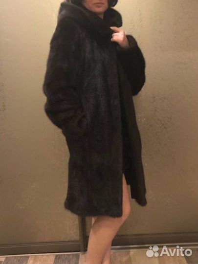 Шуба норковая с капюшоном 42