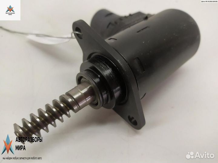 Электропривод BMW 2 F22/F23 2016 11377631574