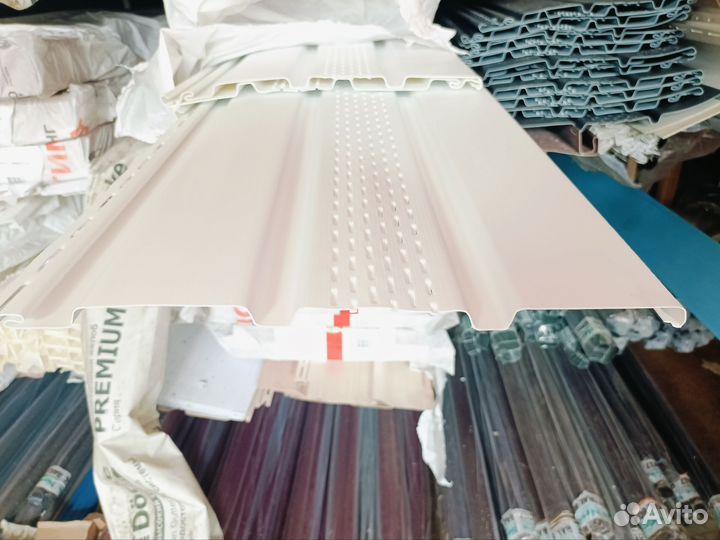 Софит пвх белый