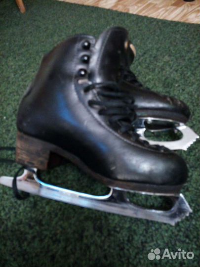 Коньки фигурные