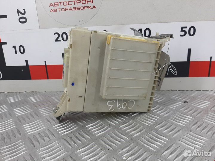 Блок предохранителей Lexus IS 2 (XE20) 2006