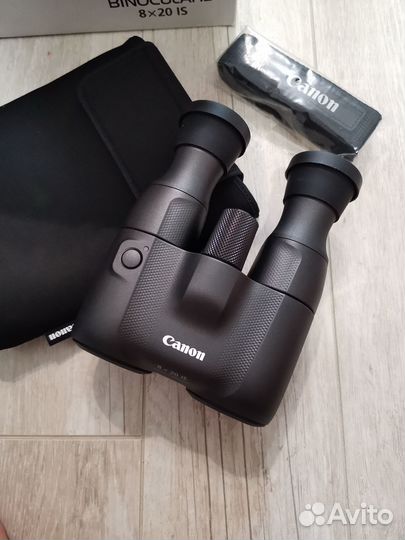 Бинокль Canon 8x20 IS