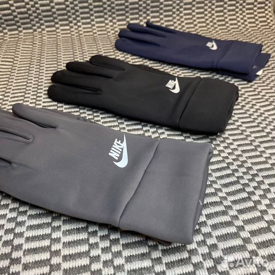 Перчатки Nike тёплые