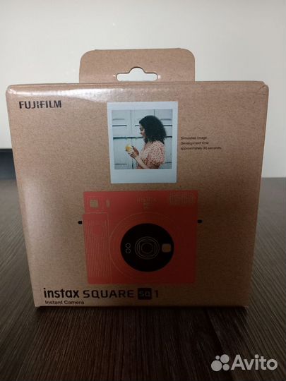 Новый Fujifilm instax square SQ1