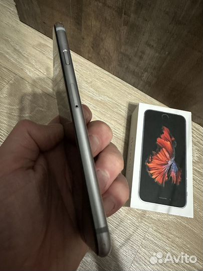iPhone 6S, 32 ГБ