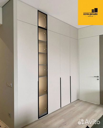 Шкаф распашной с зеркалом