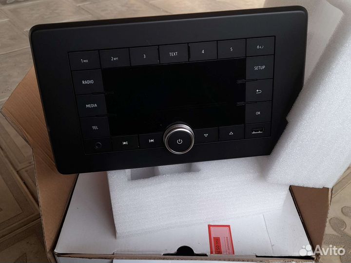 Штатная магнитола arkana