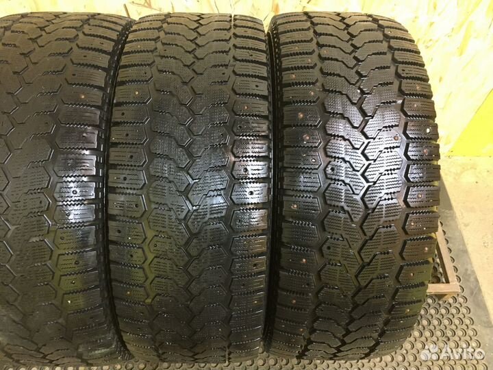 Yokohama Ice Guard F700Z 275/65 R17 119T