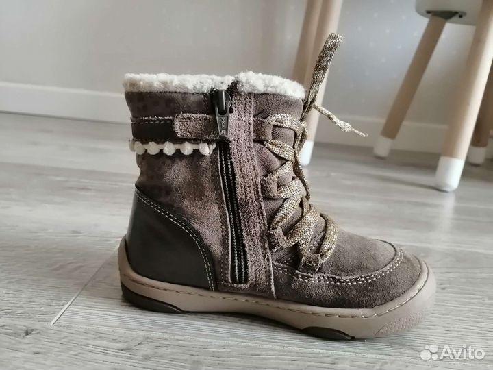 Ботинки демисезонные для девочки 25 размер