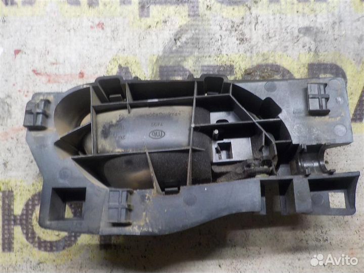 Ручка двери внутренняя левая Peugeot 301 2012