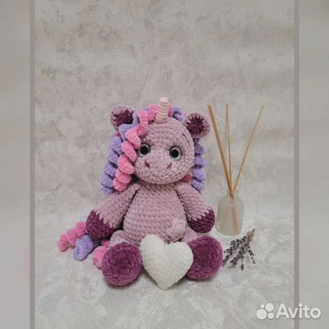 Вязаная игрушка крючком единорожка