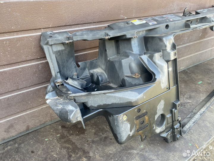 Передняя панель телевизор Volkswagen Sharan