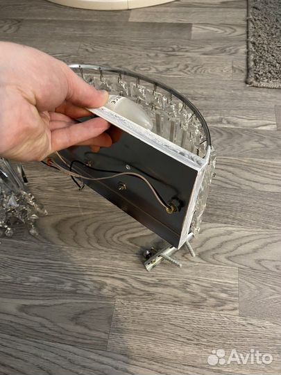 Люстры и светильники