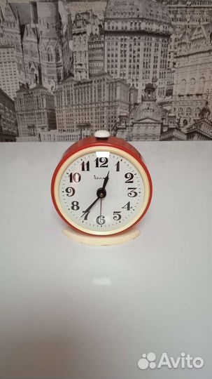 Часы будильник из СССР