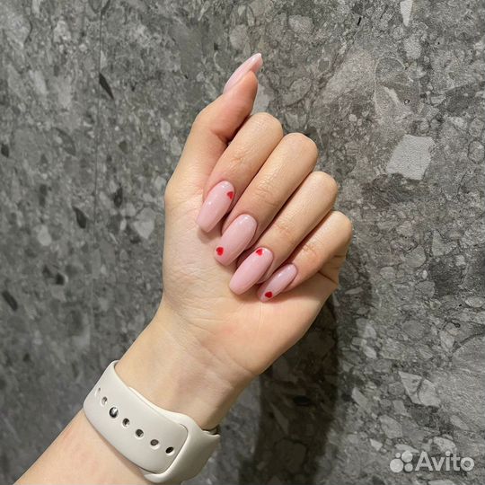 Маникюр-педикюр