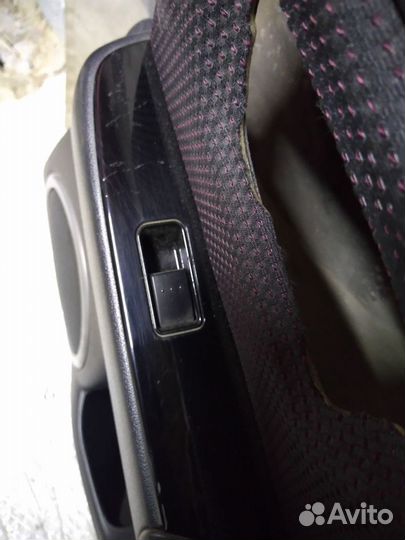Mazda 3 bk обшивка двери задней